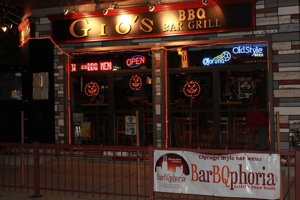Gios Bar & Grill